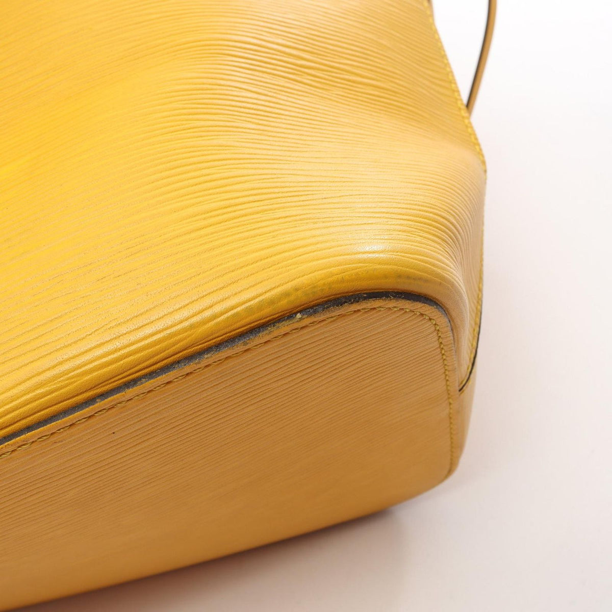 Louis Vuitton Tote Bag Neverfull MM Citron Leather — view 8