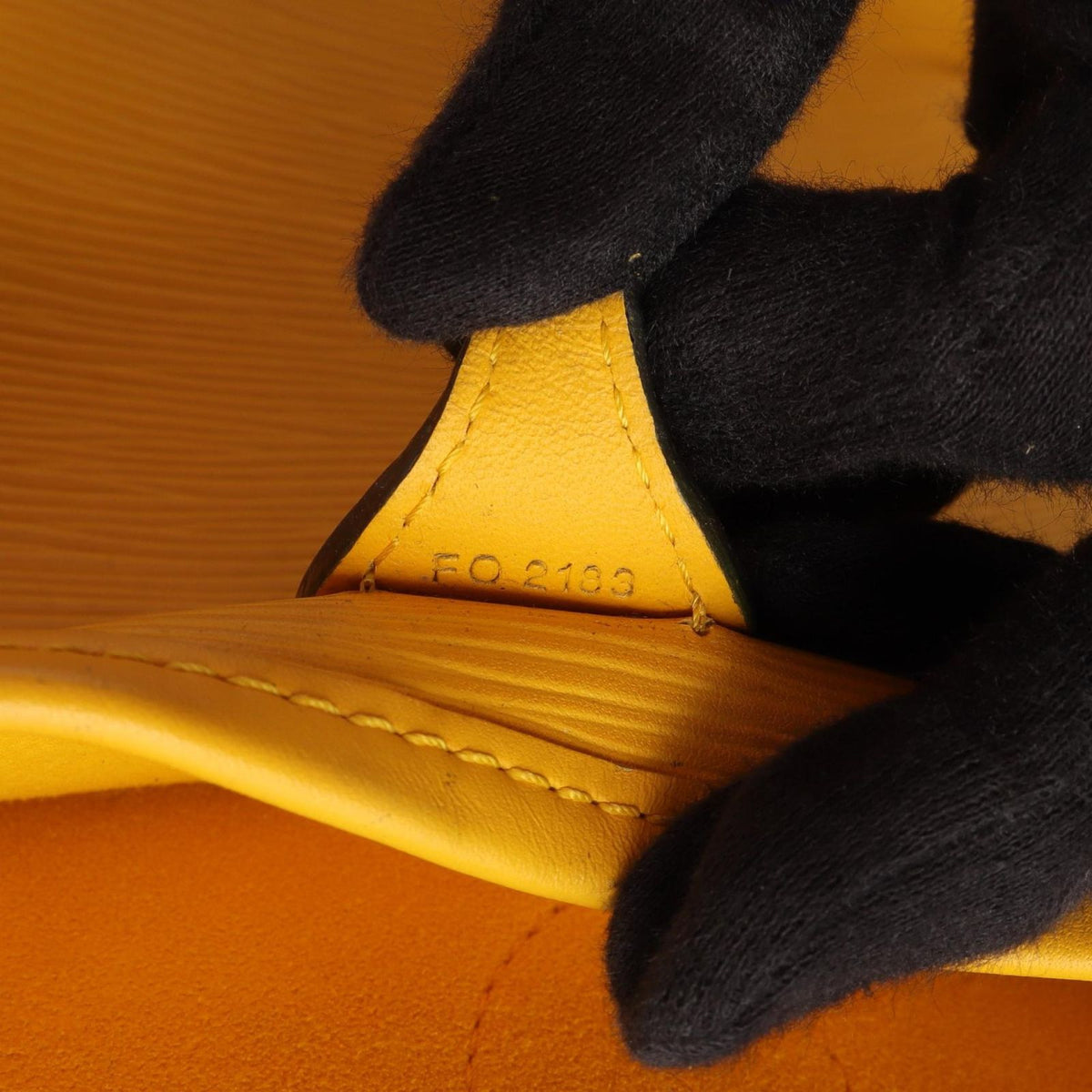 Louis Vuitton Tote Bag Neverfull MM Citron Leather — view 5