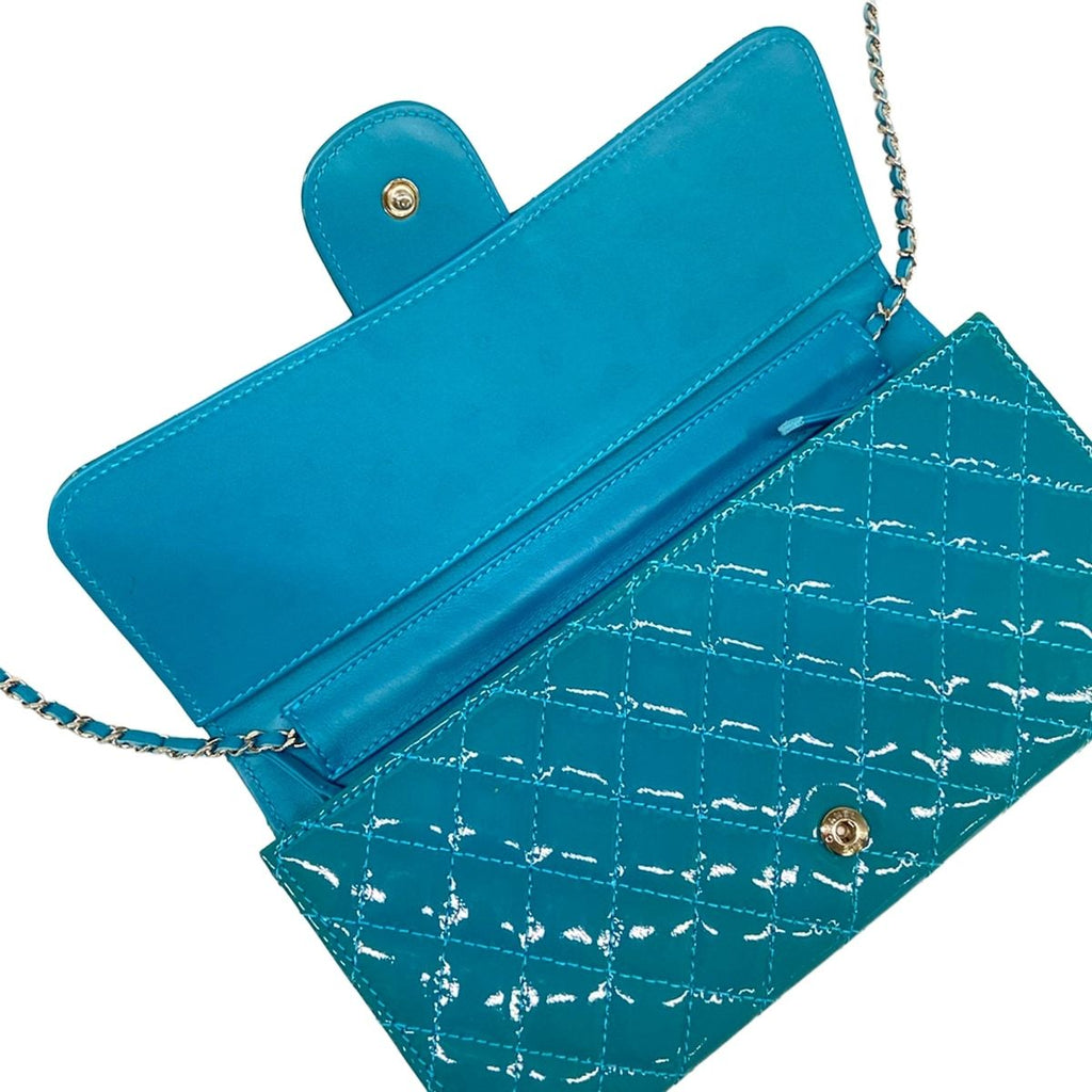Chanel Wallet Quilted Blue Chain Silver Leather Shoulder Bag — view 3