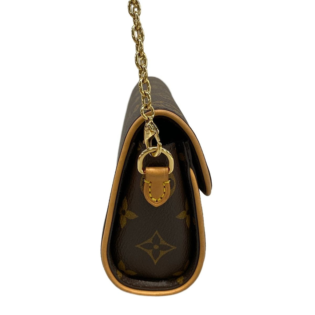 Louis Vuitton Shoulder Bag Monogram Pochette Camille — view 2