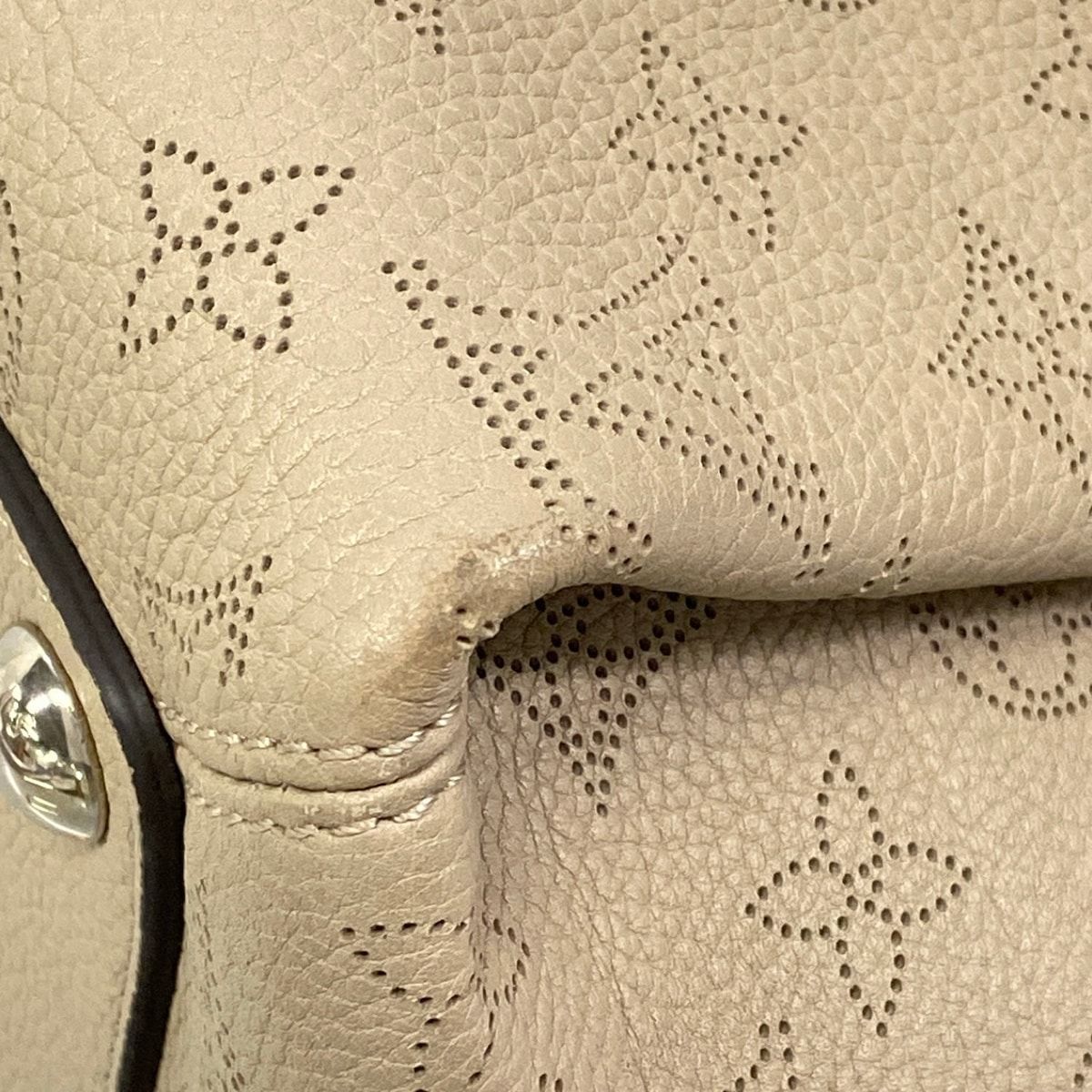Louis Vuitton Handbag Mahina Babylon PM Galet Leather — view 6