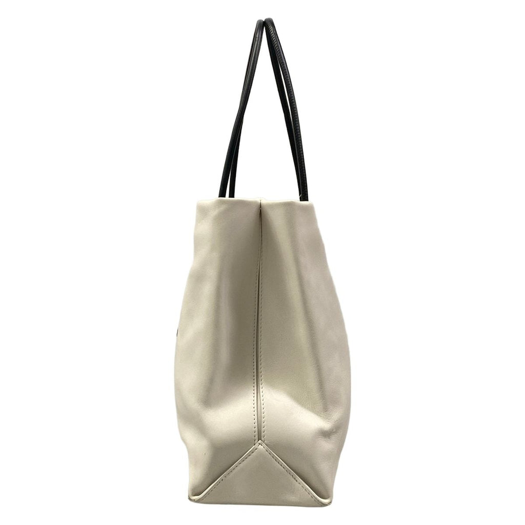 Chanel Tote Bag Essential White Black Leather — view 4