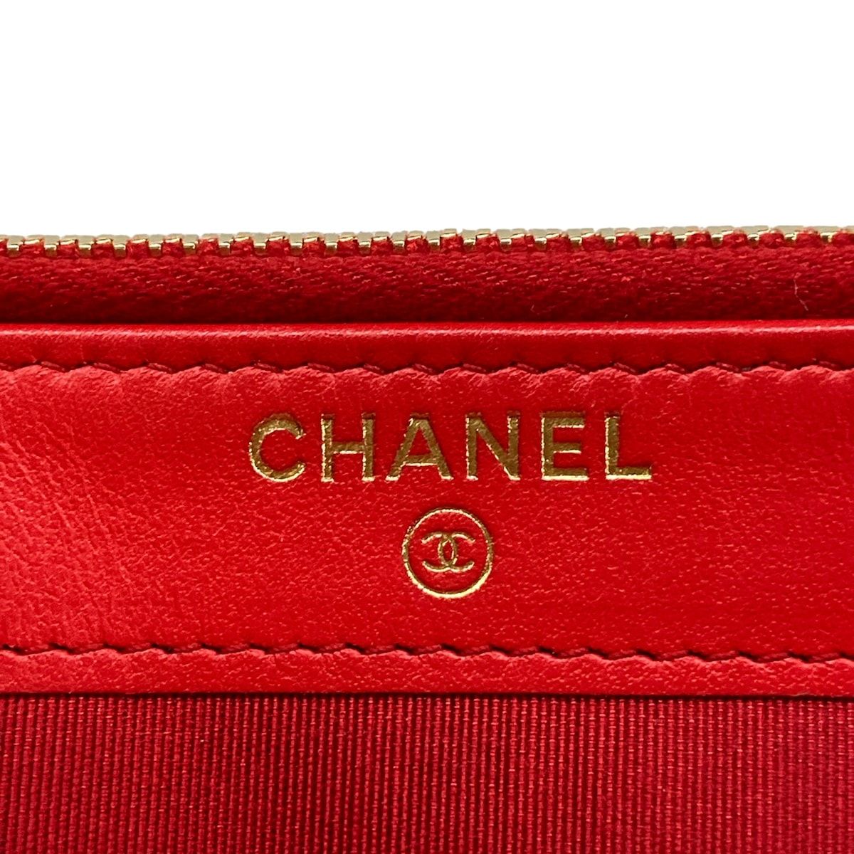 Chanel Wallet Deauville Line Red Chain Gold Leather Shoulder Bag — view 5