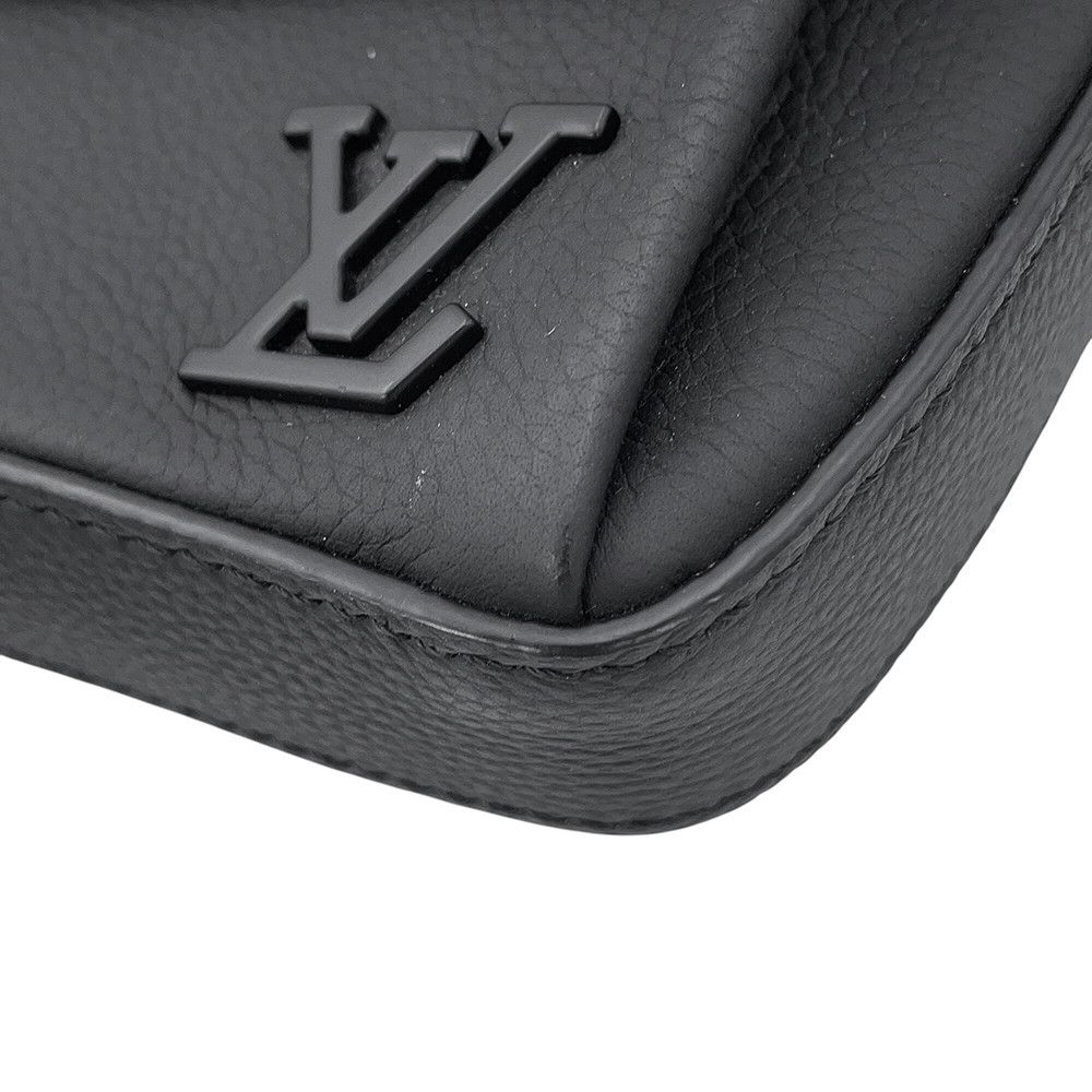 Louis Vuitton Shoulder Bag LV Aerogram Pilot Wearable Wallet Black — view 7