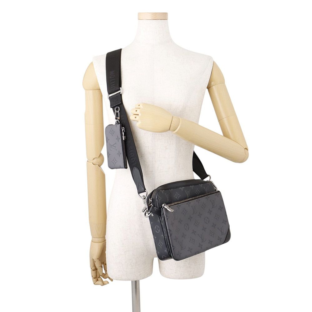 Louis Vuitton Shoulder Bag Monogram Eclipse Reverse Trio Messenger Black — view 4