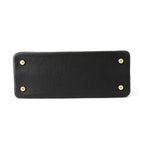 Louis Vuitton Handbag Taurillon Leather Capucines MM Black — view 3
