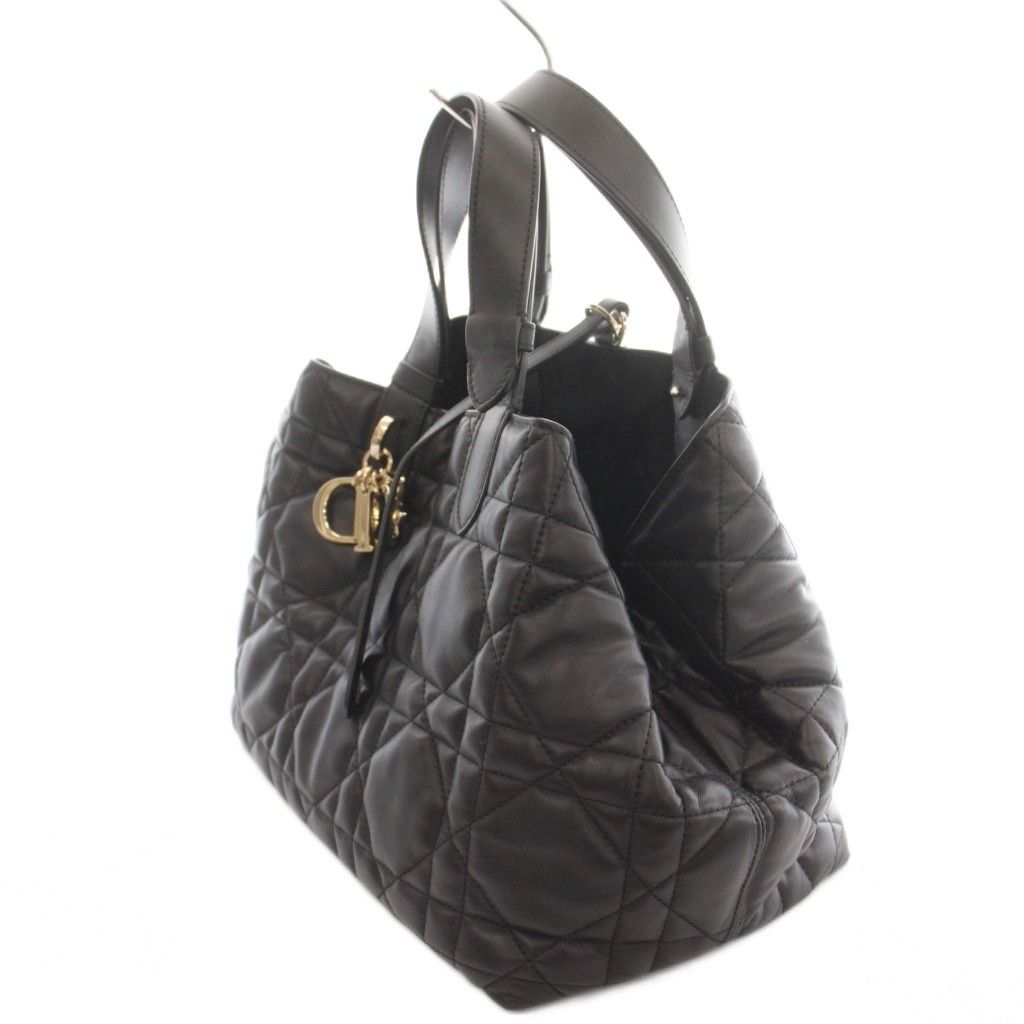 Dior Toujours Bag Medium Hand Macro Cannage CD Lock Calfskin Leather Logo Charm — view 2