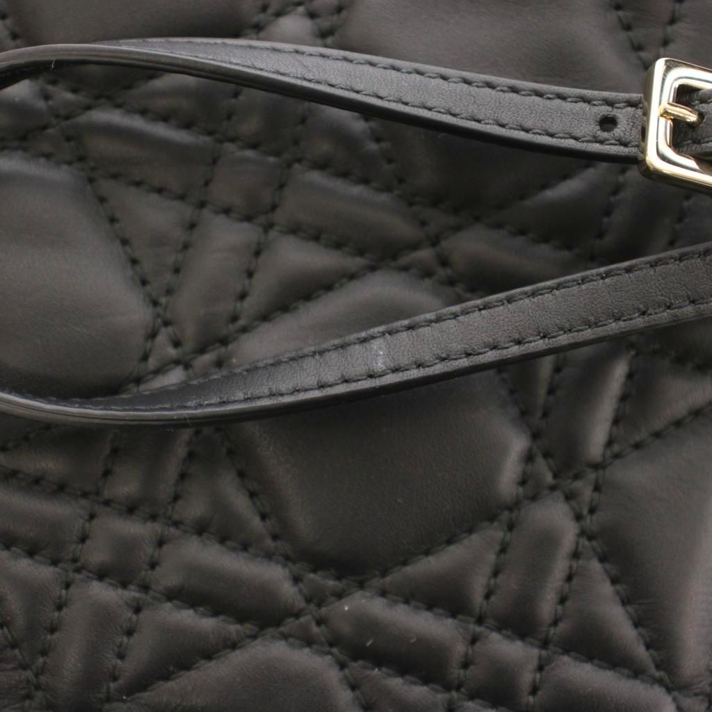 Dior Toujours Bag Medium Hand Macro Cannage CD Lock Calfskin Leather Logo Charm — view 8