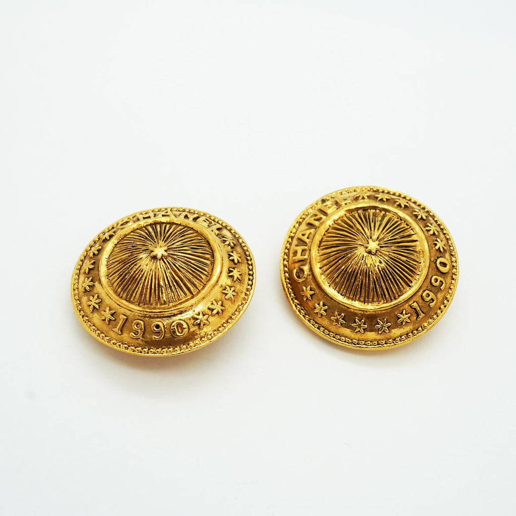 Chanel Earrings Vintage Logo Round Circle Gold Plated — view 2