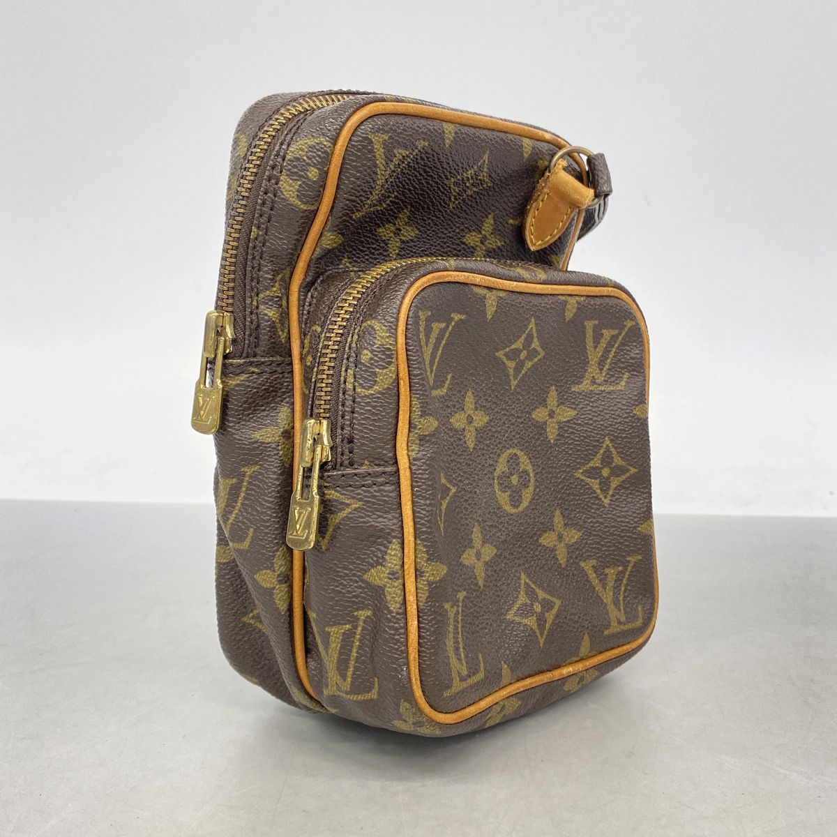 Louis Vuitton Shoulder Bag Monogram Mini Amazone Brown — view 2