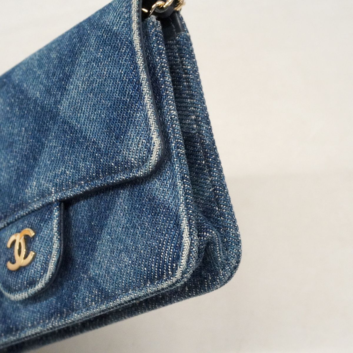Chanel Waist Bag Quilted Denim Blue Champagne Gold — view 6