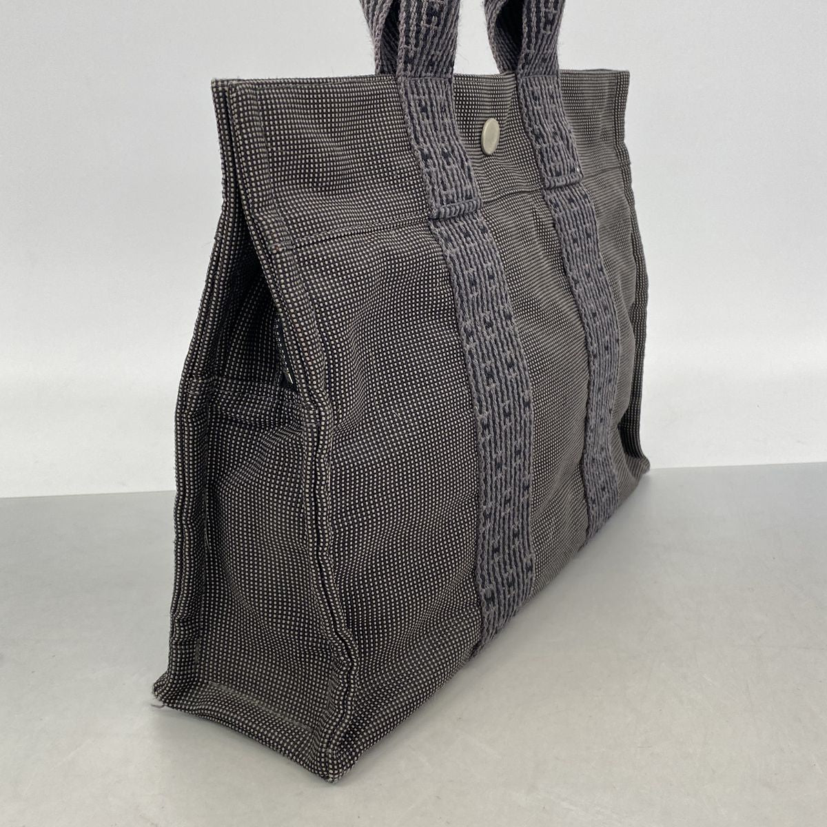 Hermes Tote Bag Herline PM Nylon Gray Silver — view 2