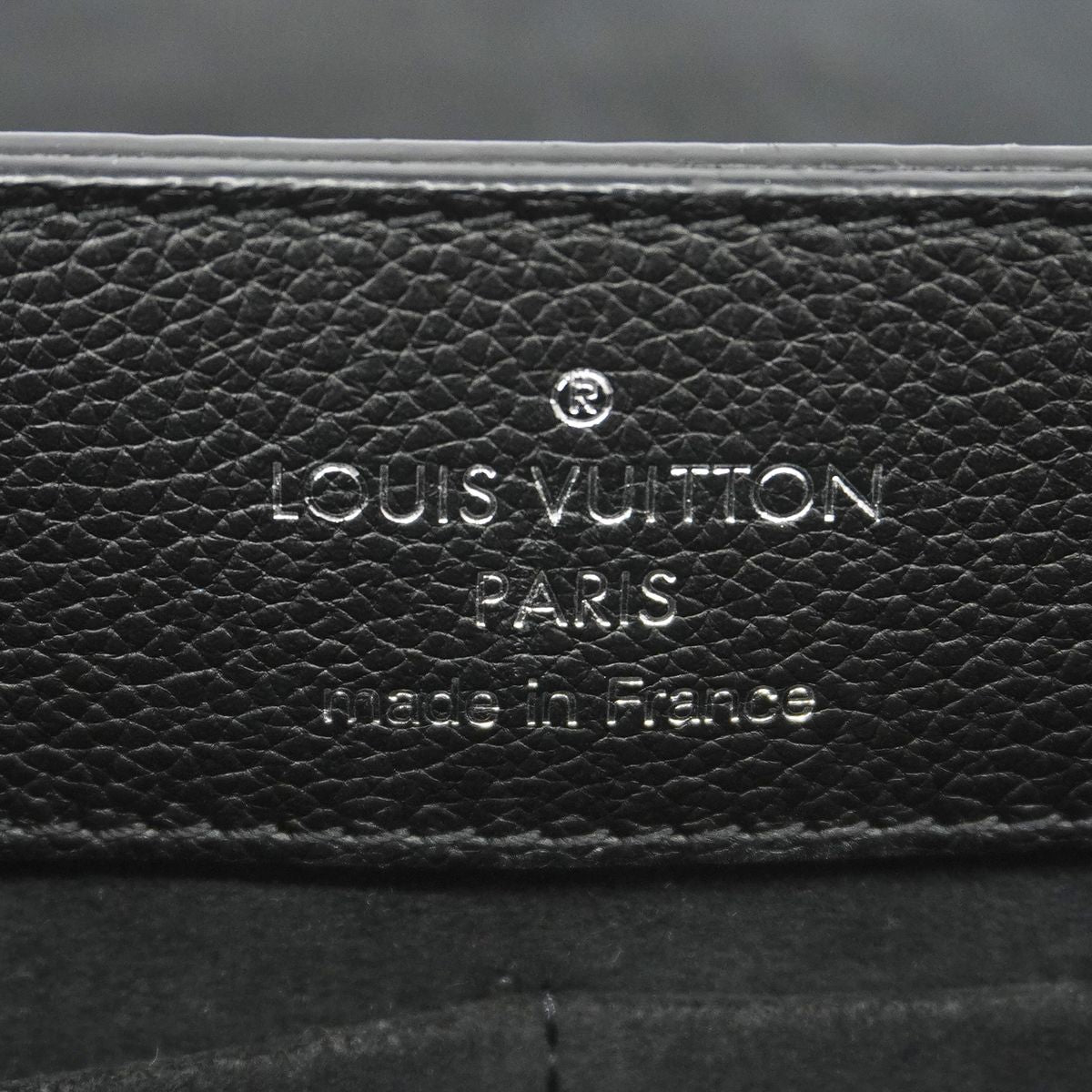 Louis Vuitton Handbag Lockme Ever MM Noir 2-Way Bag — view 5