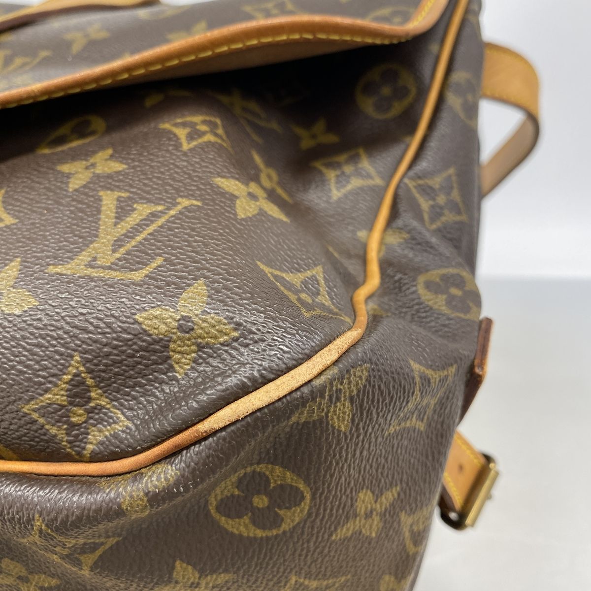 Louis Vuitton Shoulder Bag Monogram Saumur 35 Brown — view 6