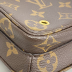 Louis Vuitton Shoulder Bag Monogram Utility Crossbody Brown — view 8