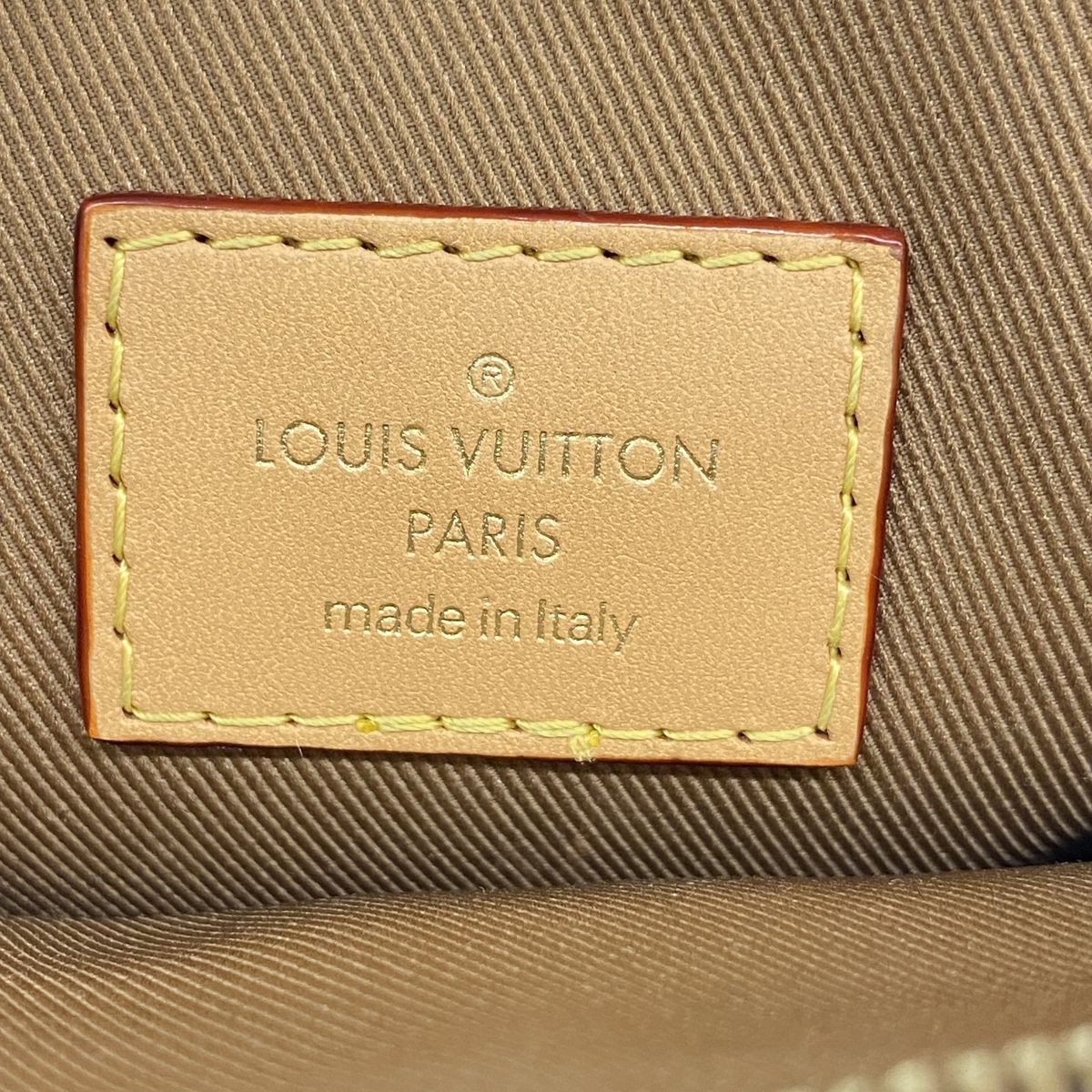 Louis Vuitton Shoulder Bag Monogram Utility Crossbody Brown — view 5