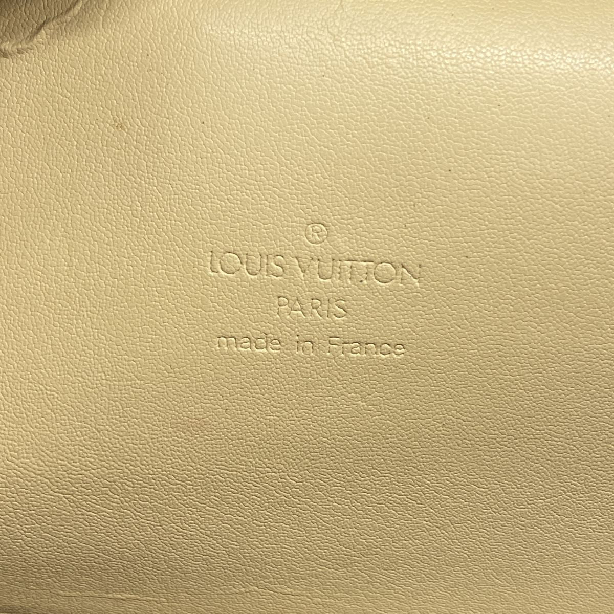 Louis Vuitton Handbag Vernis Tompkin Square Beige — view 5