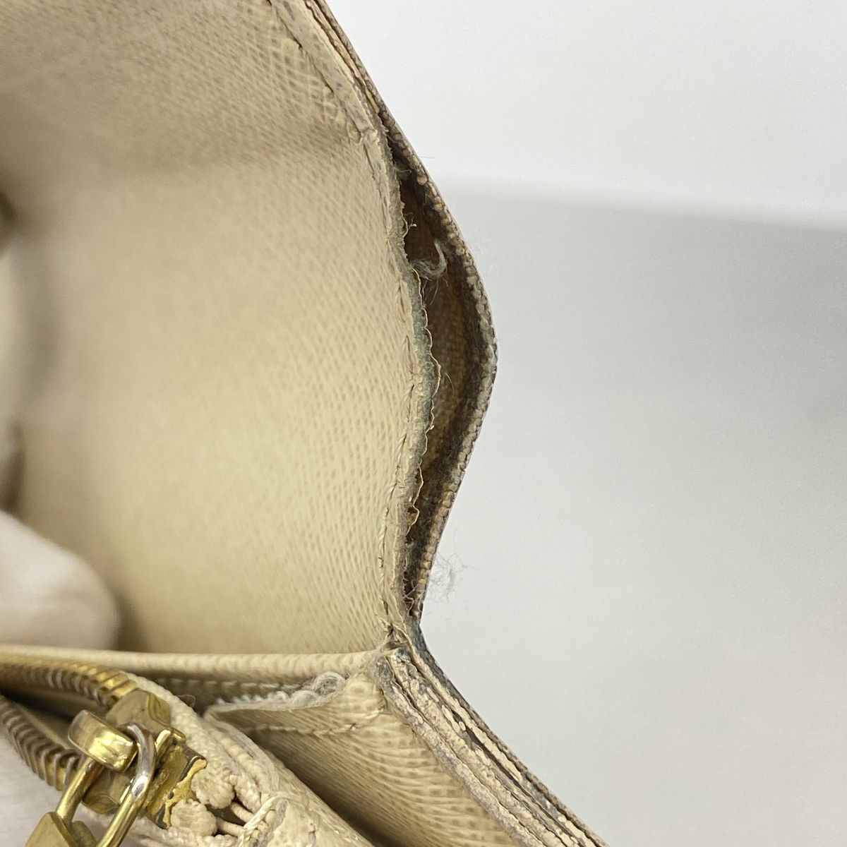 Louis Vuitton Wallet Damier Azur Portefeuille Sarah White — view 5