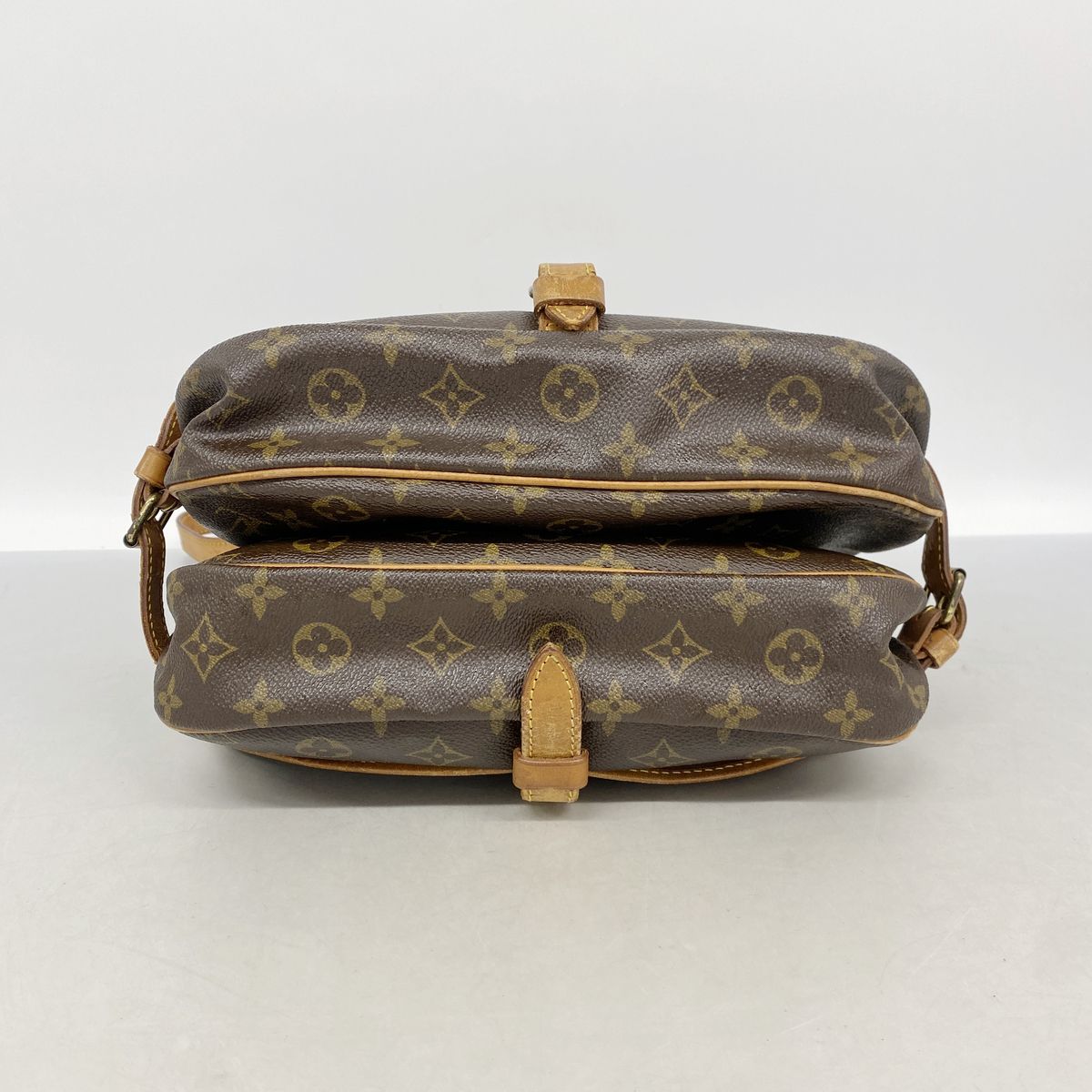 Louis Vuitton Shoulder Bag Monogram Saumur 30 Brown — view 3
