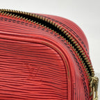 Louis Vuitton Shoulder Bag Epi Danube Castilian Red — view 7