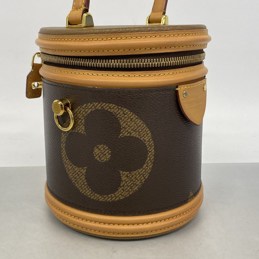 Louis Vuitton Vanity Bag Monogram Giant Reverse Cannes Brown 2-Way Bag — view 2