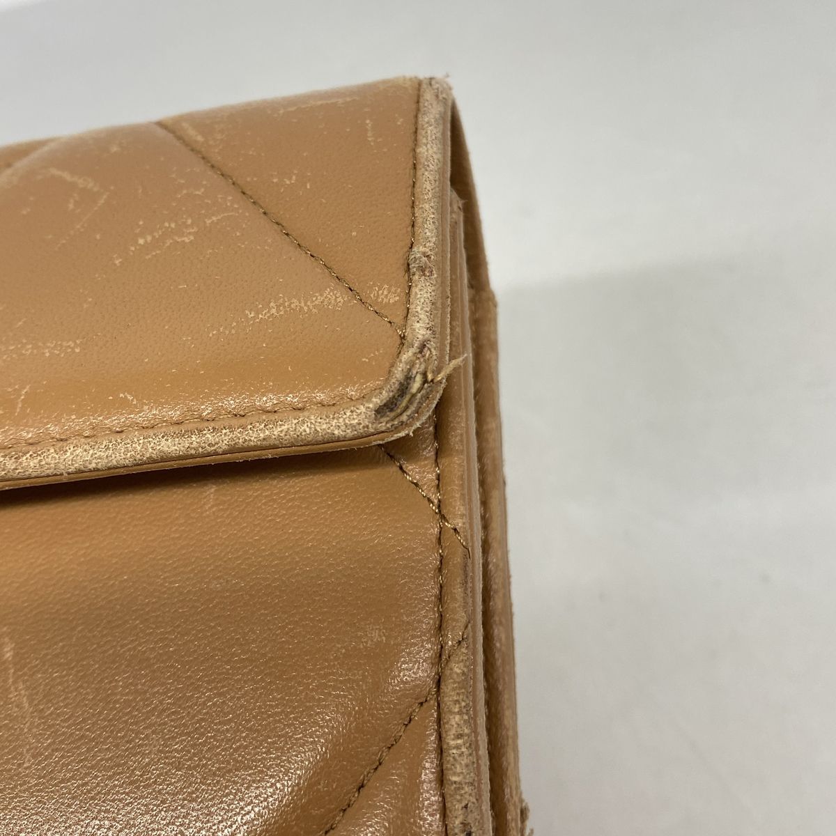 Chanel Wallet Chanel 19 Lambskin Light Brown Gold — view 6
