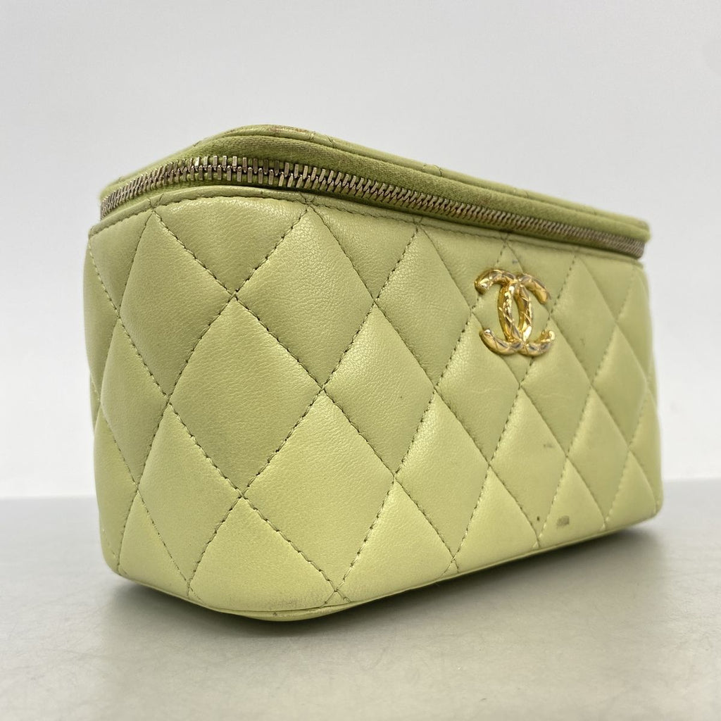 Chanel Shoulder Bag Quilted Lambskin Lime Green Gold — view 2