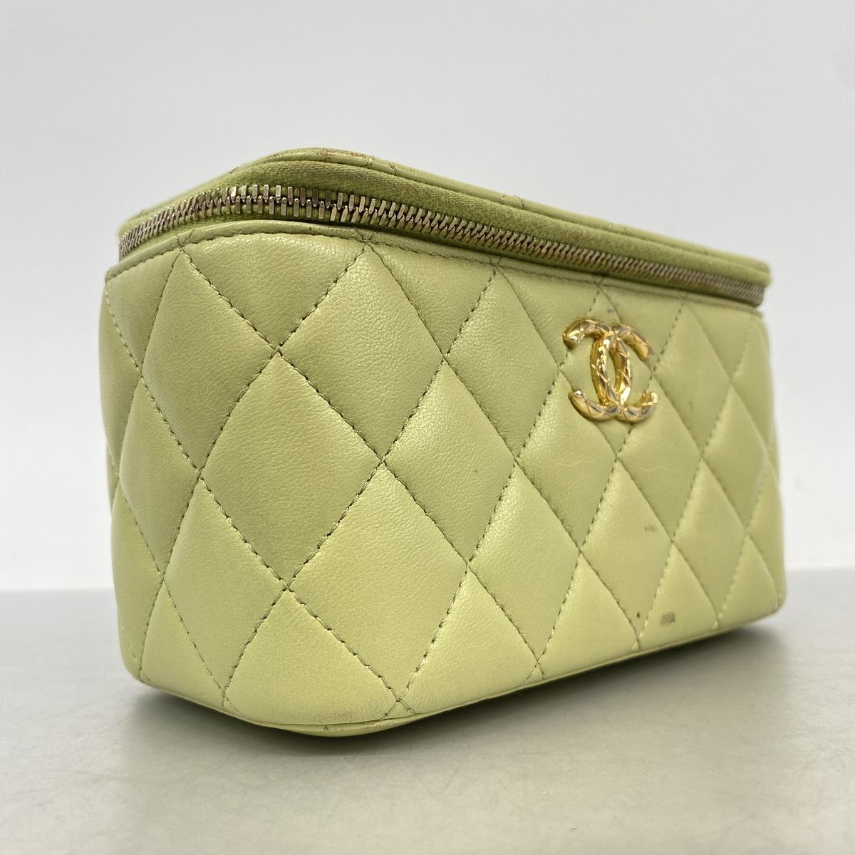 Chanel Shoulder Bag Quilted Lambskin Lime Green Gold — view 2