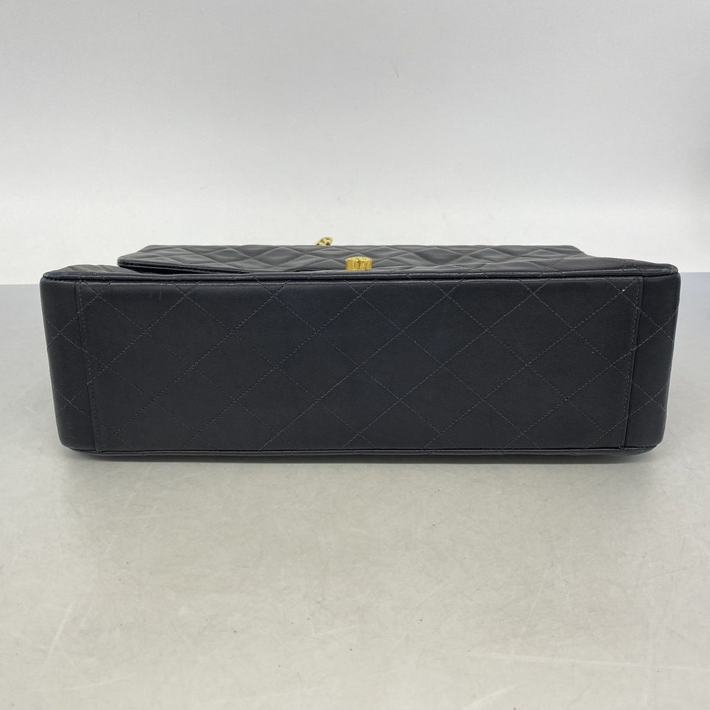 Chanel Shoulder Bag Maxi Quilted Lambskin Black Gold — view 3