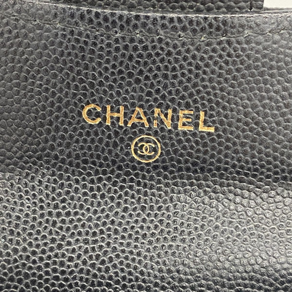 Chanel Card Case Quilted Caviar Leather Black Gold — view 4
