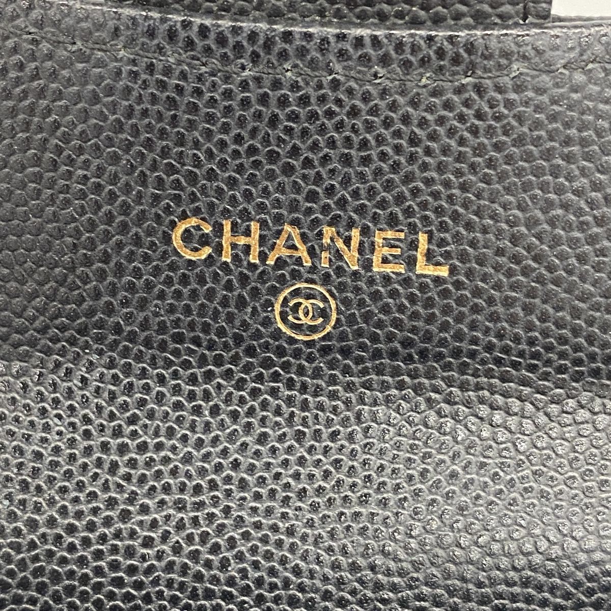 Chanel Card Case Quilted Caviar Leather Black Gold — view 4