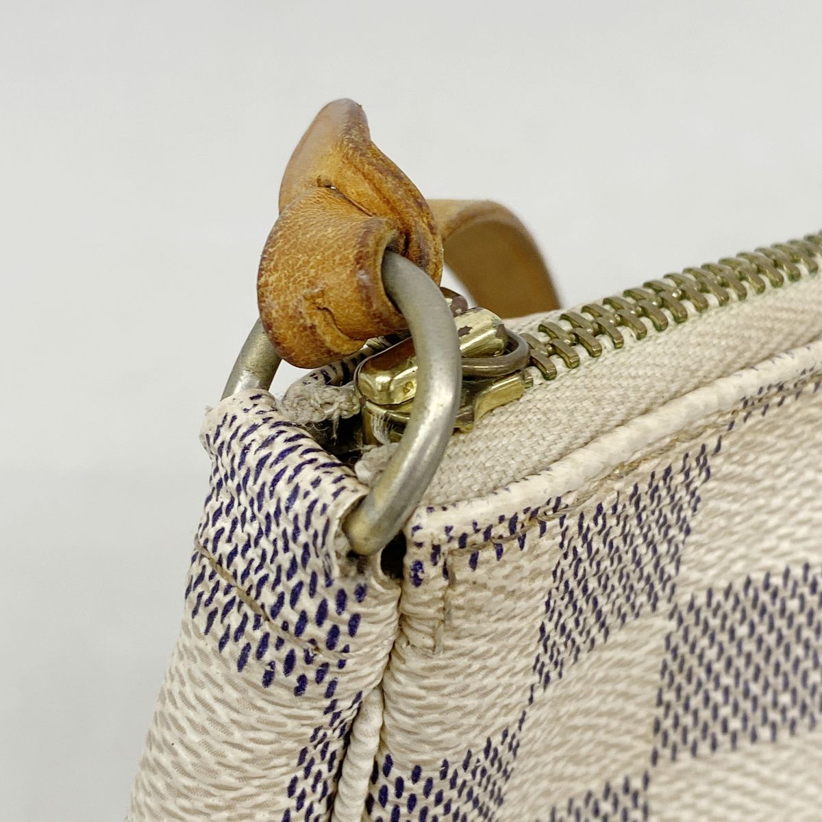 Louis Vuitton Pouch Damier Azur Pochette Accessoires White — view 7