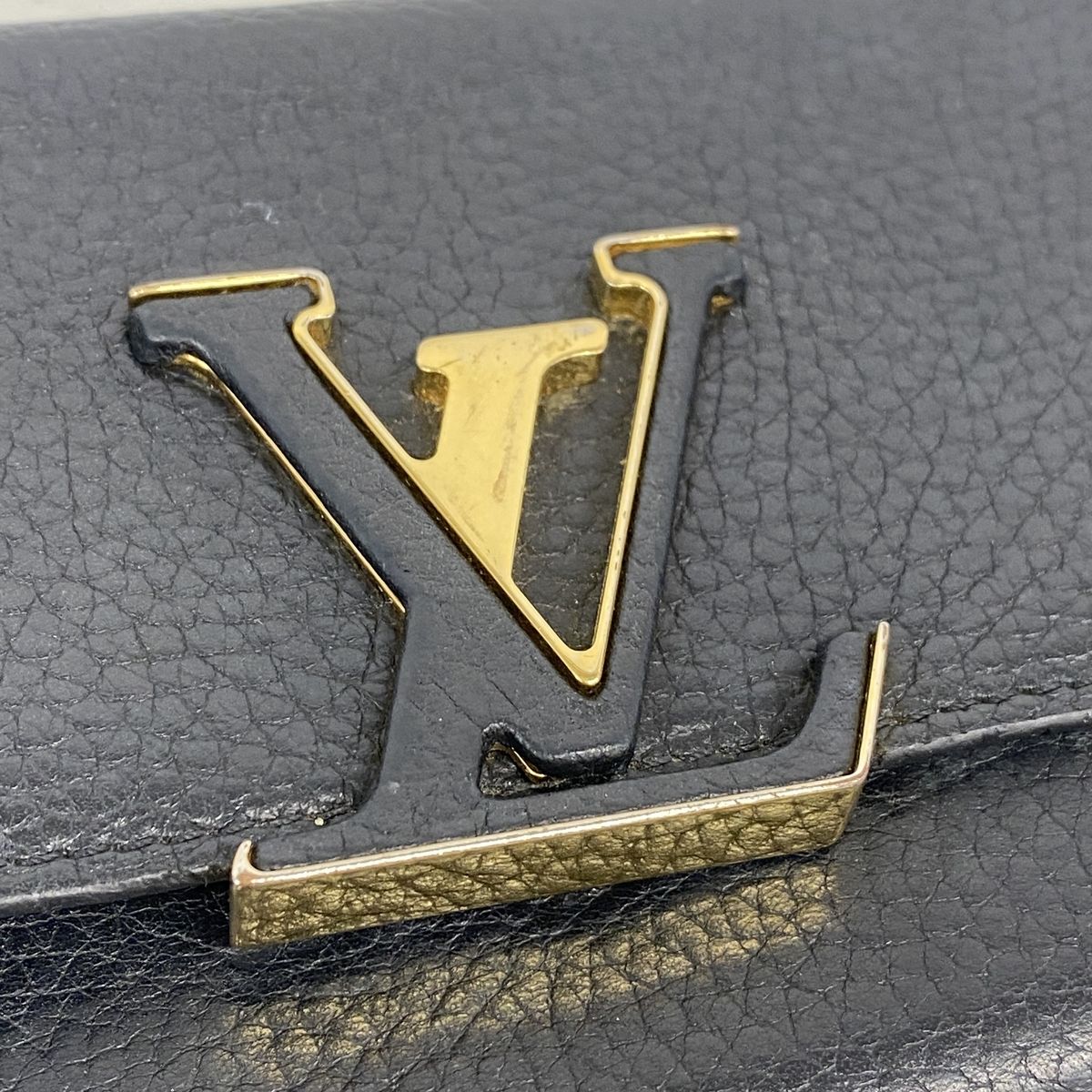 Louis Vuitton Wallet Taurillon Portefeuille Capucines Noir — view 7