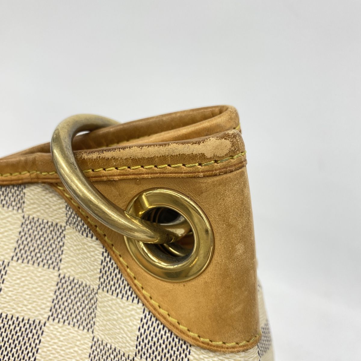 Louis Vuitton Shoulder Bag Damier Azur Galleria PM White — view 6