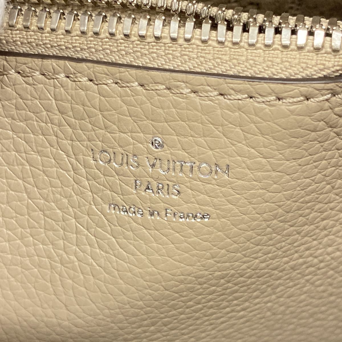 Louis Vuitton Handbag Mahina Mulia Galet 2-Way Bag — view 5
