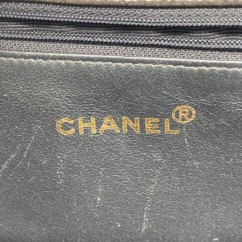 Chanel Chain Tote Bag Quilted Patent Leather Black Gold — view 5