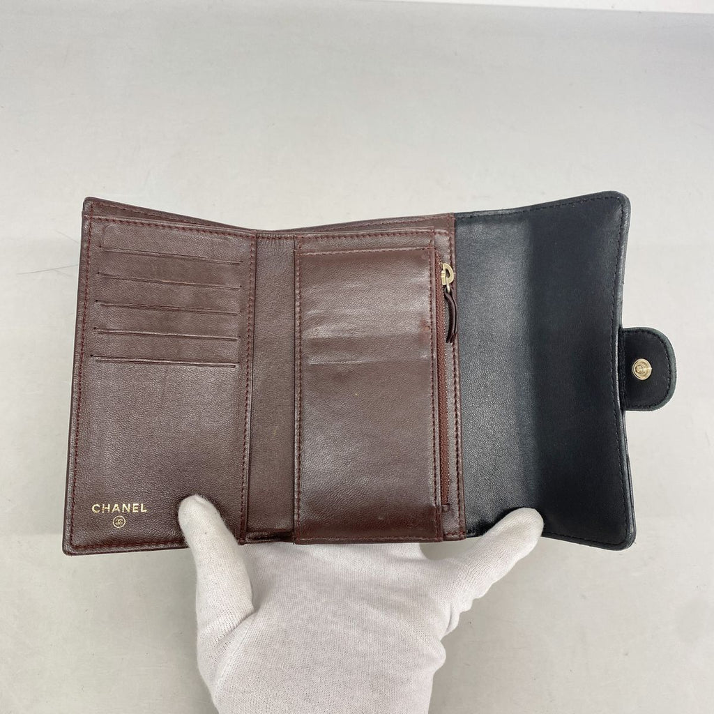 Chanel Trifold Wallet Quilted Lambskin Black Gold — view 3