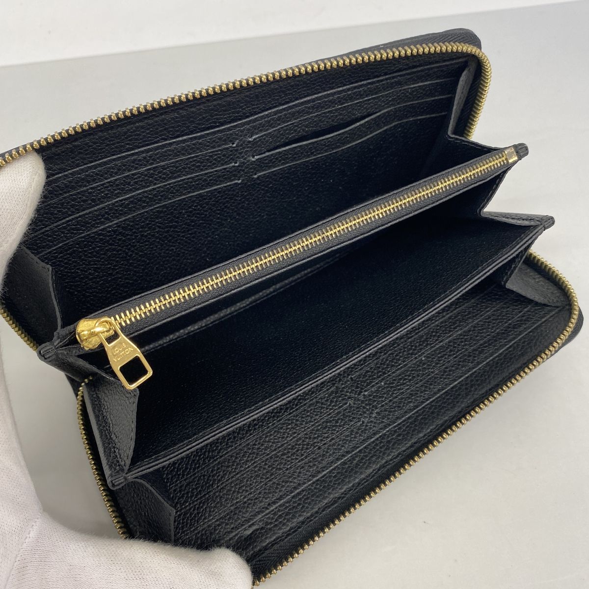 Louis Vuitton Wallet Monogram Empreinte Zippy Noir — view 3
