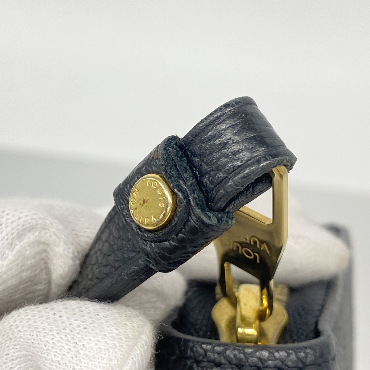 Louis Vuitton Wallet Monogram Empreinte Zippy Noir — view 5