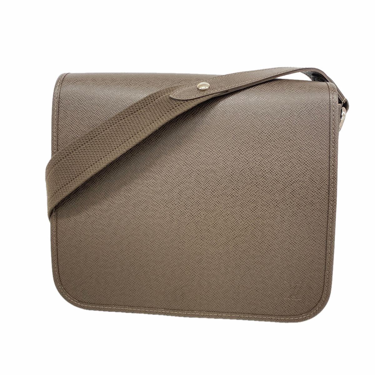 Louis Vuitton Shoulder Bag Taiga Andrei Grizzly