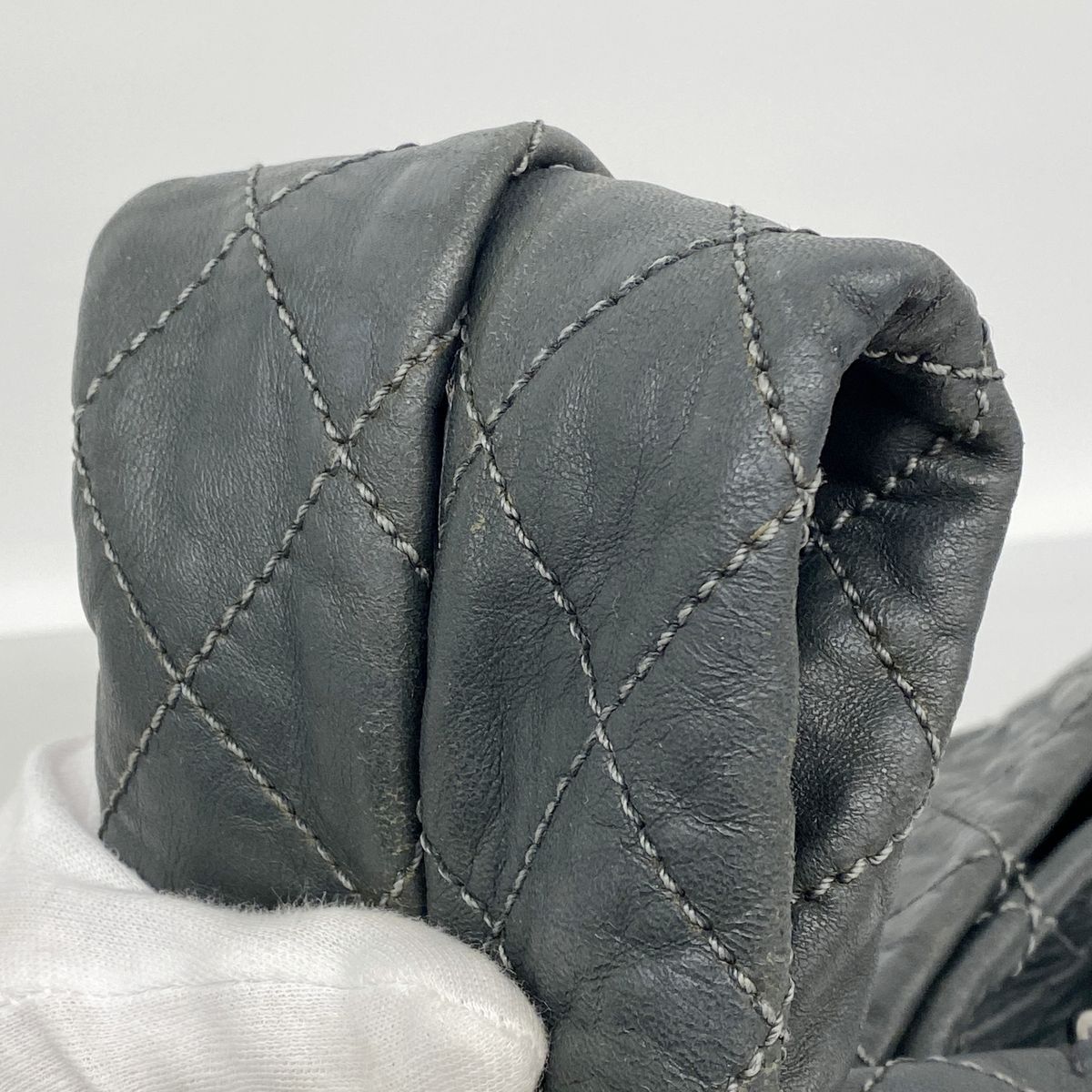 Chanel Tote Bag 2.55 Quilted Leather Dark Green Silver — view 8