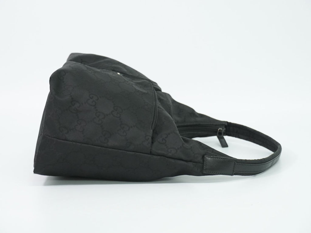 Gucci GG Nylon Shoulder Bag Black — view 4