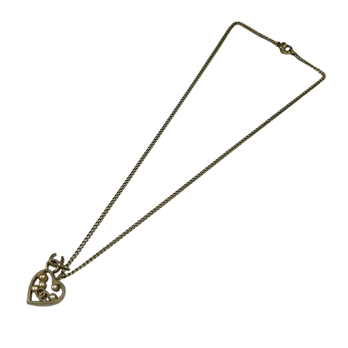 Chanel Necklace Silver White CC Logo Heart — view 2