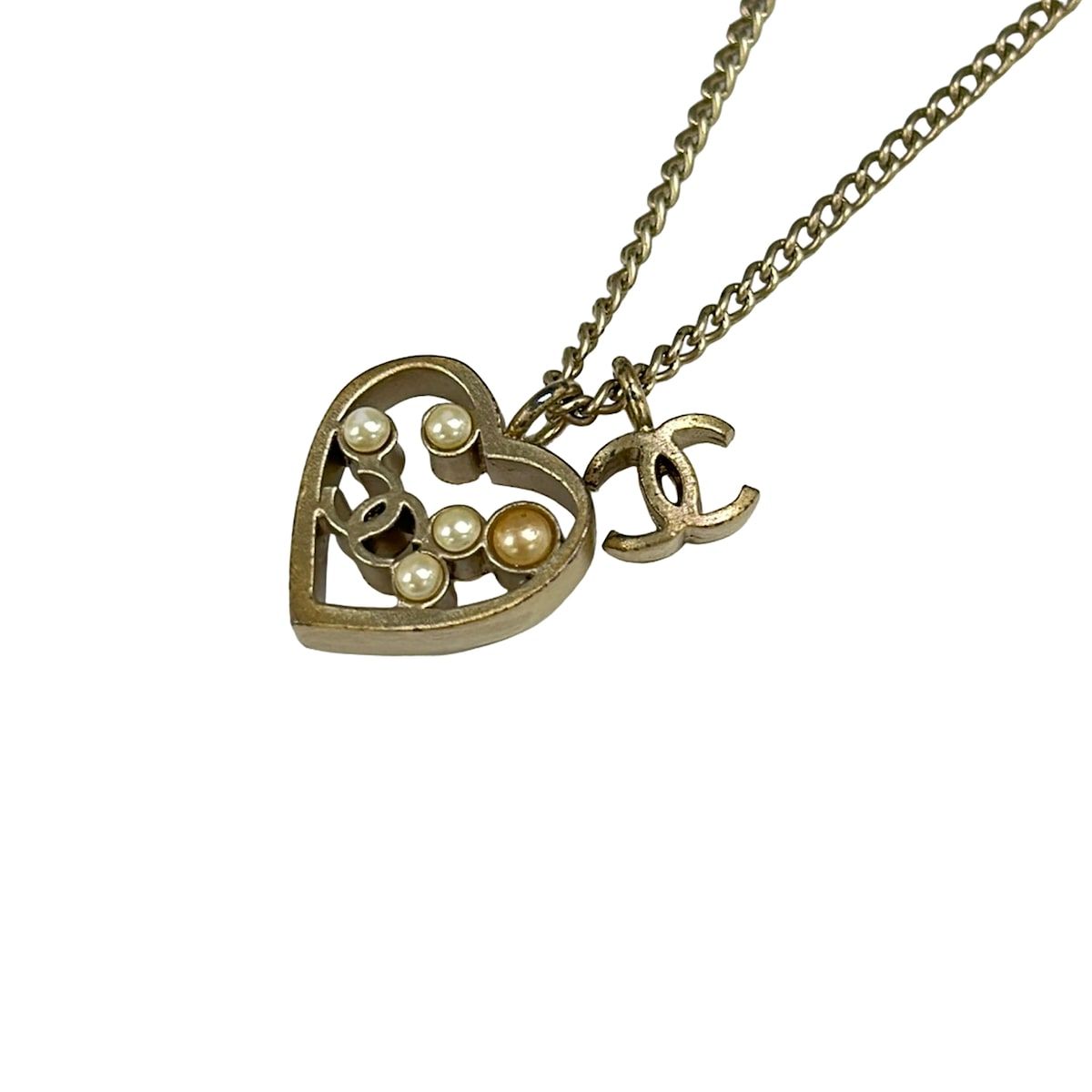 Chanel Necklace Silver White CC Logo Heart — view 3