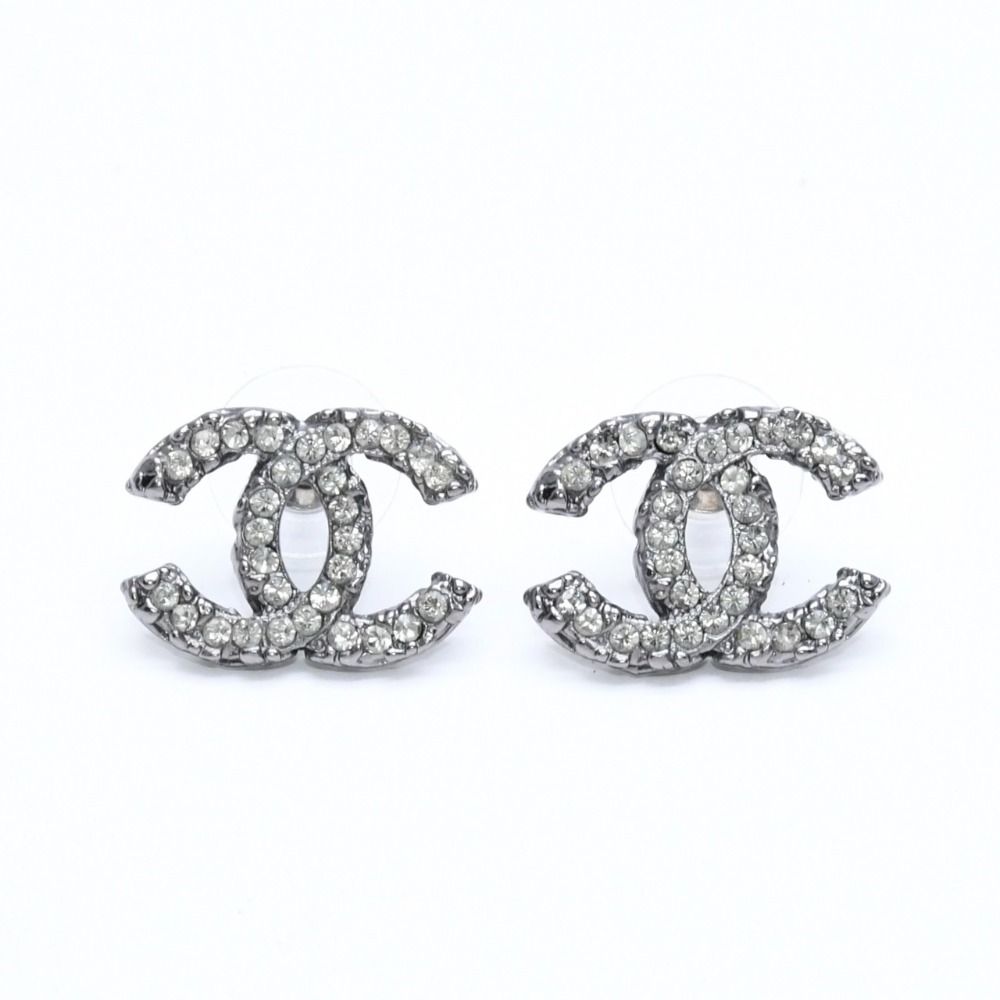 Chanel CC Logo Drop Earrings 05C Stamp Metal Stone