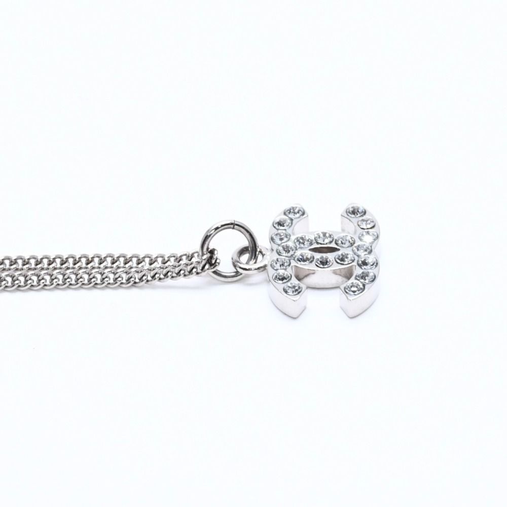 Chanel CC Logo Necklace Stamp Metal Rhinestone 43 — view 5