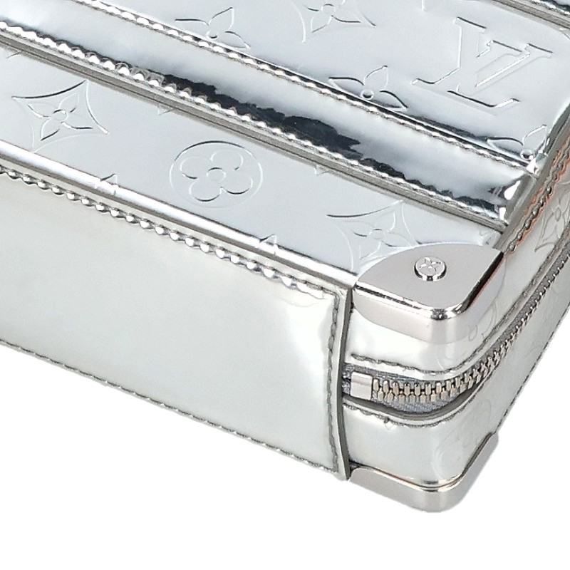 Louis Vuitton Handle Soft Trunk Monogram Mirror — view 4