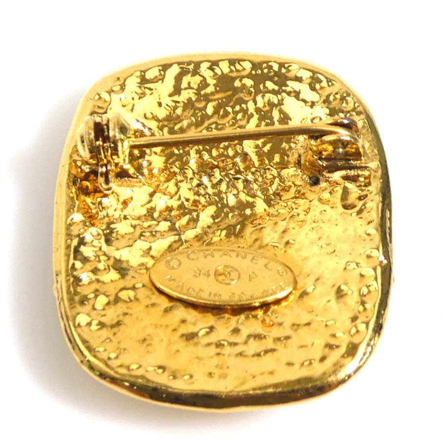 Chanel Brooch CC Logo — view 5