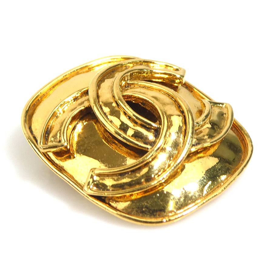 Chanel Brooch CC Logo — view 2