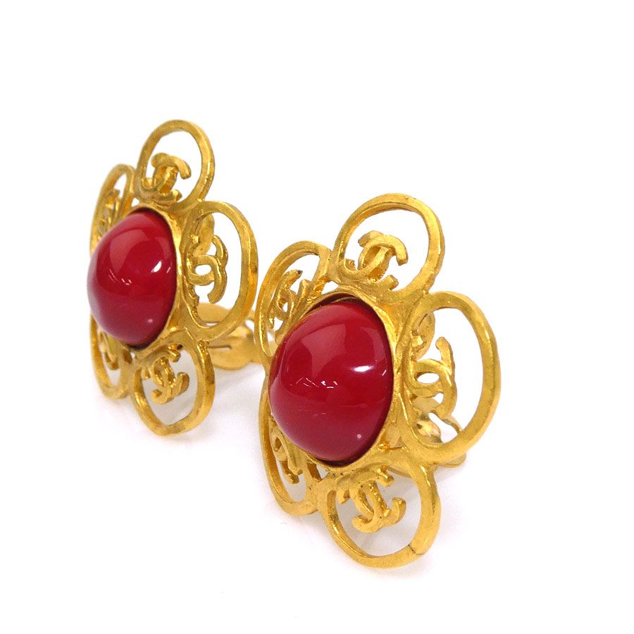 Chanel Earrings CC Logo — view 3